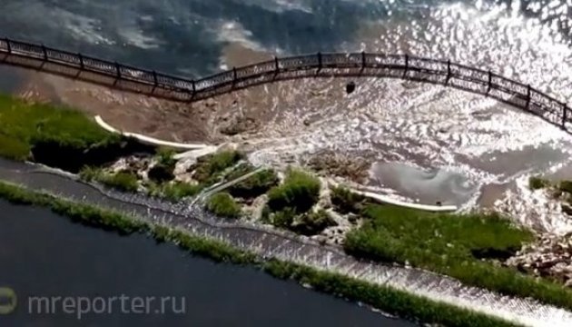 У Москві-ріці заборонили купатися: вода коричнева від нечистот
