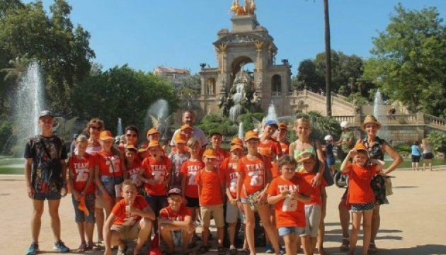 Українці Іспанії влаштували дітям загиблих бійців АТО відпочинок у Барселоні