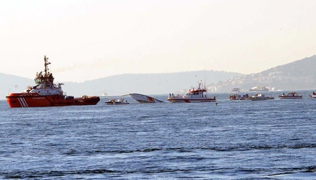 Зіткнення суден у Босфорі: загинула людина, троє важко поранені