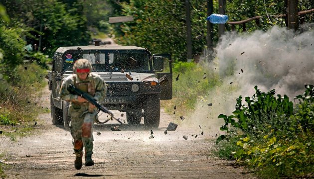 Militants launch 91 attacks on ATO troops in eastern Ukraine