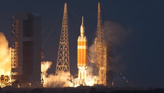 У Штатах запустили ракету з супутниками стеження