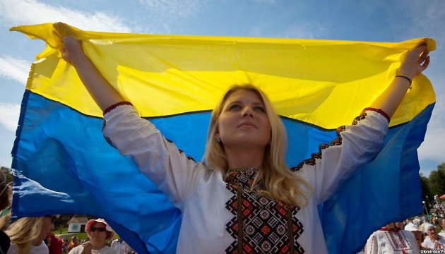 Ukraine feiert Tag der Staatsflagge