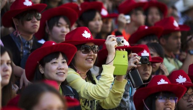 Канада хоче полегшити отримання віз для китайців