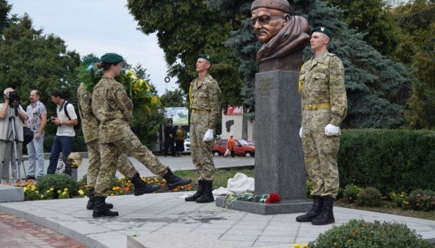 На Черкащині відкрили пам’ятник загиблому генералу Момоту