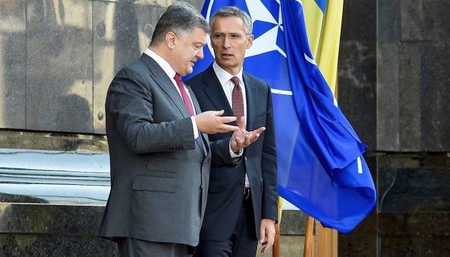 Poroshenko firma la ley sobre el rumbo enfocado a la adhesión a la OTAN