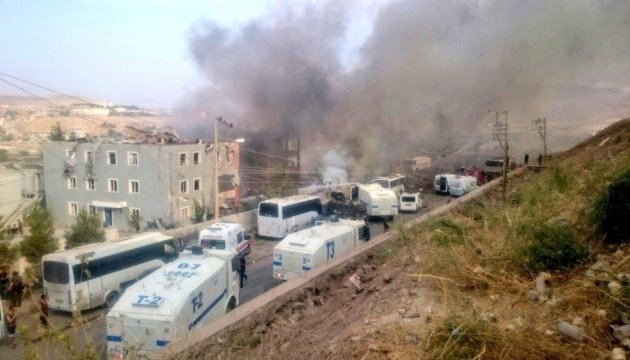 Вибух поліцейського КПП у Туреччині: 11 загиблих, понад 70 поранених