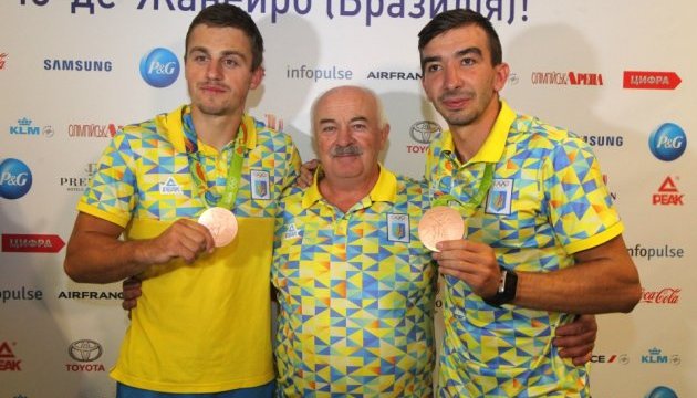 Українські каноїсти-тріумфатори Олімпійських ігор повернулися додому
