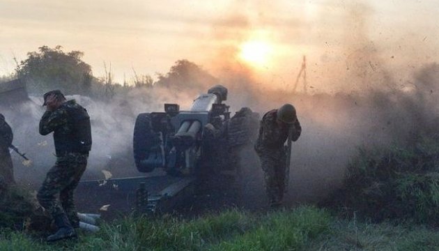 Militants launch 30 attacks on Ukrainian troops in Donbas