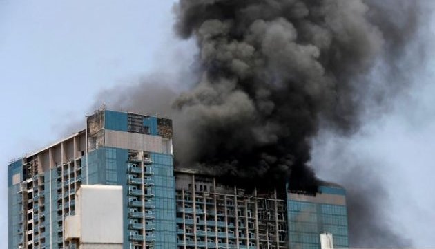 В Абу-Дабі загорівся хмарочос, є постраждалі