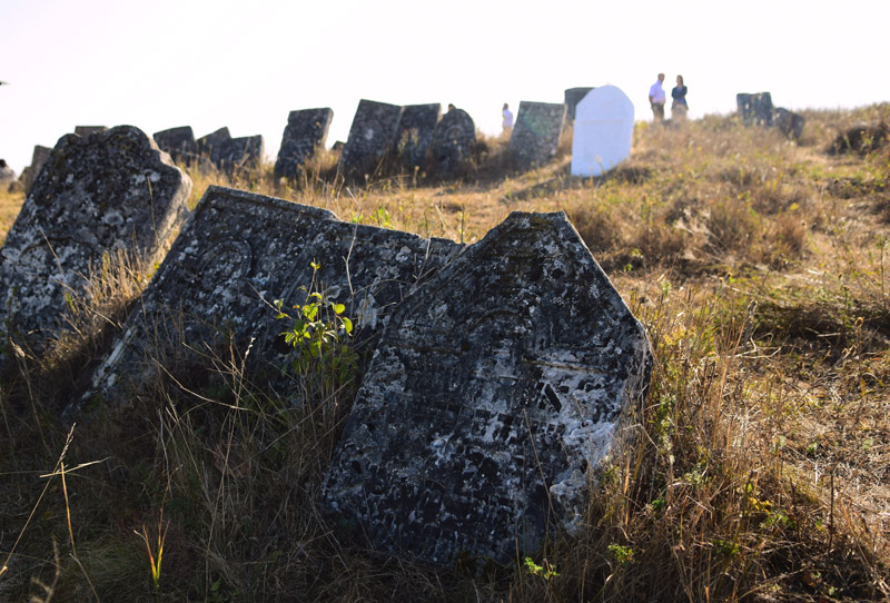 Єврейський цвинтар, смт Сатанів, Хмельницька область, 16 вересня 2016 року. 