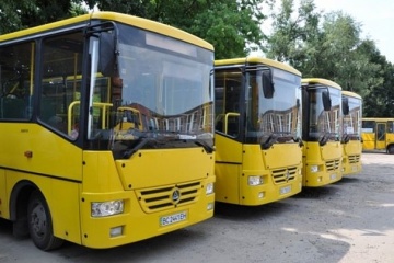 В Україні готуватимуть жінок - водіїв автобусів
