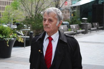 Джемілєв у День АРК закликав співвітчизників не залишати півострів