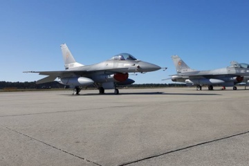 US-Senatoren drängen Austin zu Lieferungen von F-16 an die Ukraine - Politico