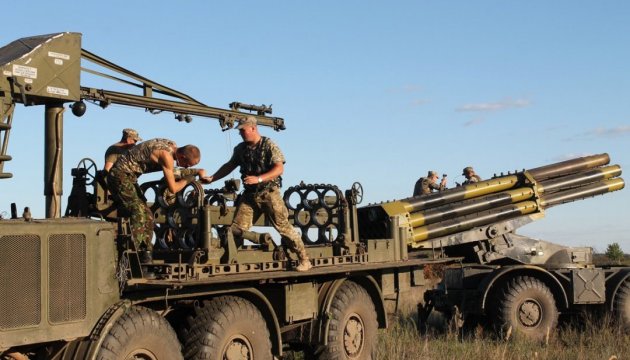 Donbass: les milices ont tiré sur les positions ukrainiennes à 22 reprises 