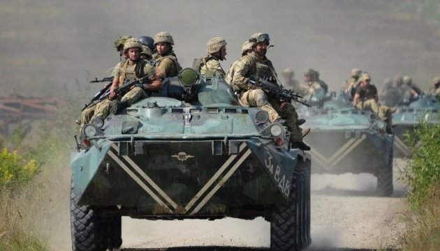 Десантники-резервісти проходять бойове злагодження на Яворівському полігоні