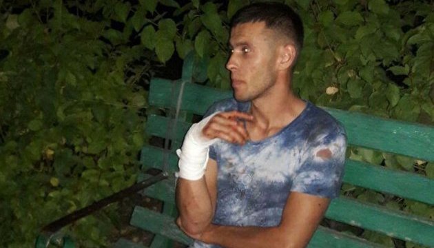У Києві самогубця розбив скло і вистрибнув із машини швидкої допомоги