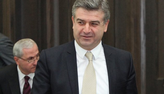 Уряд Вірменії очолив колишній директор 