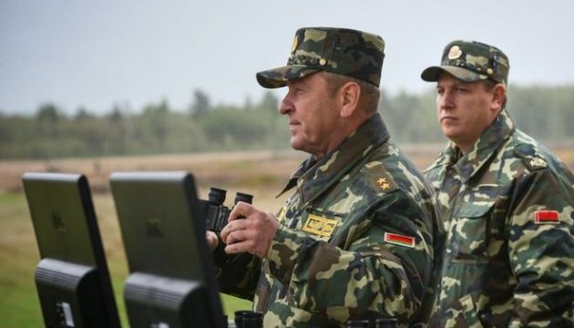Білорусь розпочала масштабні військові навчання