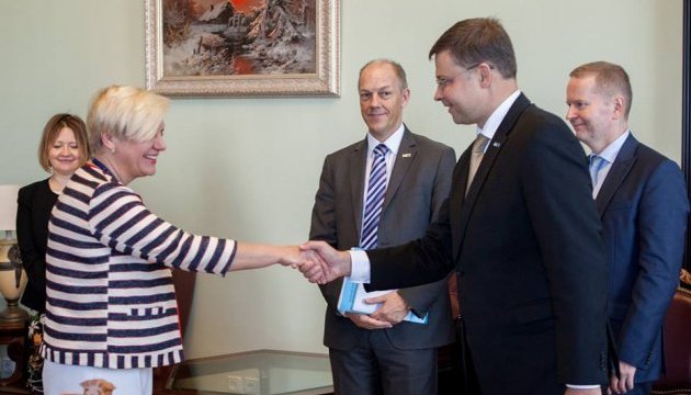 Гонтарева і віце-президент ЄК обговорили транш МВФ і проблемні кредити