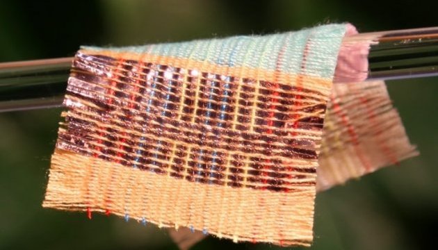 Вчені розробили тканину, яка генерує енергію