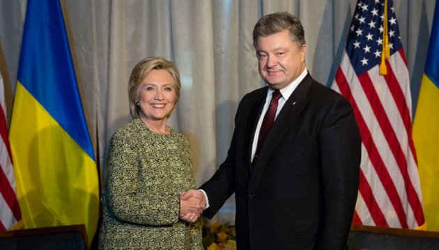 Poroshenko agradece a Hillary Clinton por su apoyo a Ucrania 