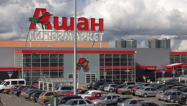 Le parquet national financier de France ouvre une information judiciaire contre la filiale russe d'Auchan