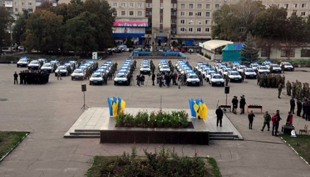 Поліція Донеччини отримала 52 нових позашляховики