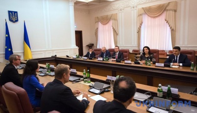 Туск похвалив український уряд за реформи