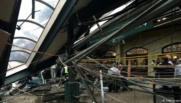 Слідство встановило попередні причини аварії потяга в Нью-Джерсі