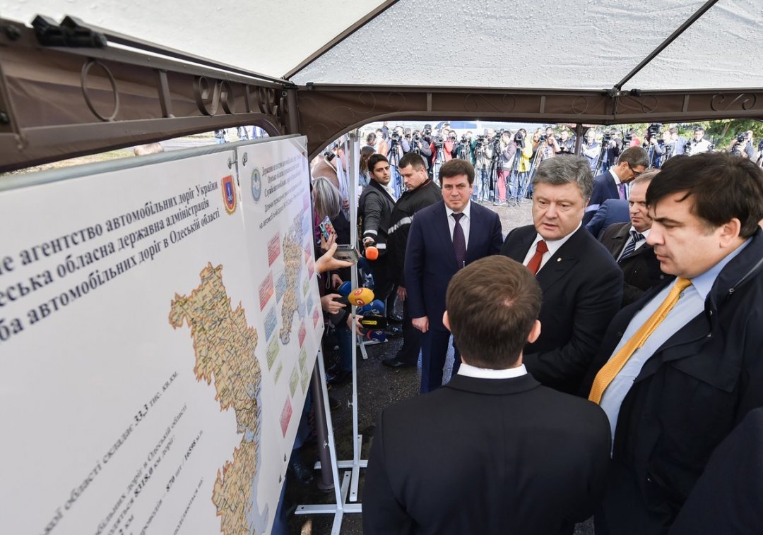 Президент України Петро Порошенко інспектує Одеську область