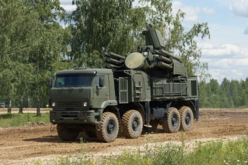 Kanoniere zerschmettern mit einem Schlag russischen „Panzir-1S“ im Wert von 15 Mio. Dollar