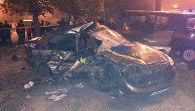 Mercedes-Fahrer kracht betrunken in Polizeiauto: Zwei Polizisten tot, ein schwer verletzt