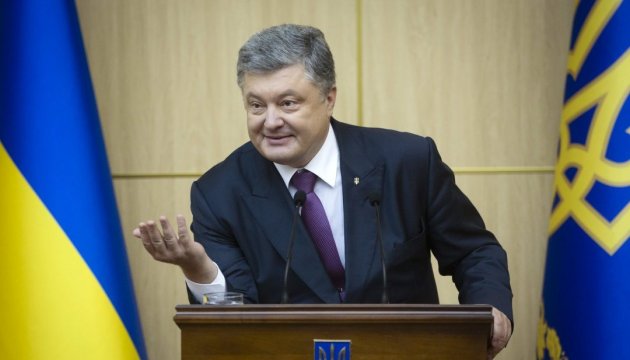 Poroshenko: Ukraine expects granting visa-free regime with EU in November 