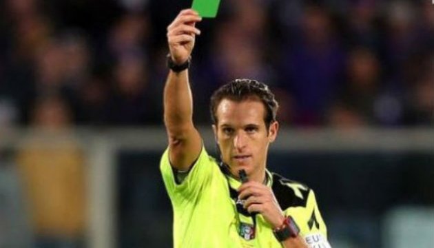 У чемпіонаті Італії футболісту вперше показали зелену картку