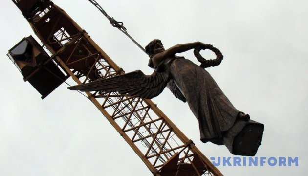 У Тернополі встановлюють пам’ятник Героям Небесної сотні