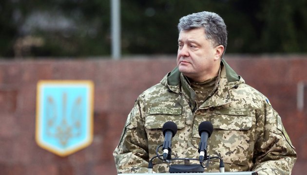 Poroschenko: Militärische Bedrohung aus dem Osten auf Dauer, Militärausgaben in Hohe von mindestens 5 Prozent des BIP nötig
