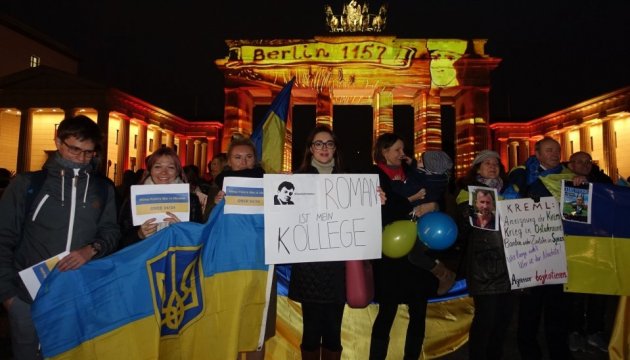 Berlín se suma a la campaña mundial  Stop Putin's War in Ukraine 