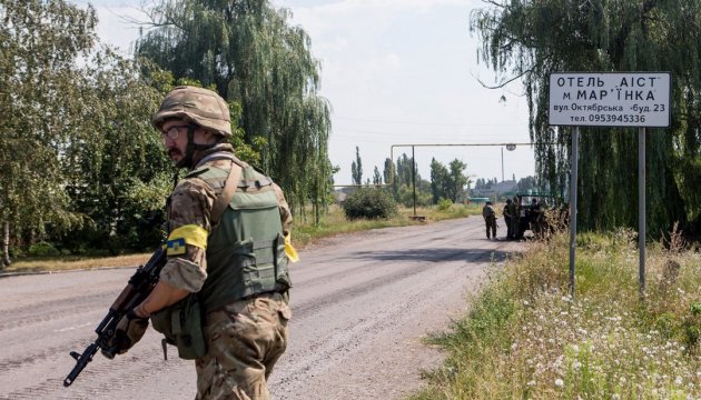 Les combattants pro-russes ont tiré sur des quartiers résidentiels de Mariinka