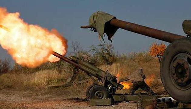 АТО: бойовики у Павлополі гатили з артилерії калібру 152 мм