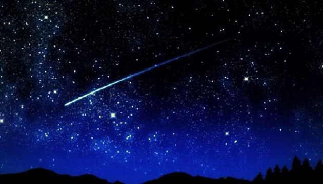 Perséides: cette nuit - le pic de la plus grande pluie d'étoiles filantes de l'année