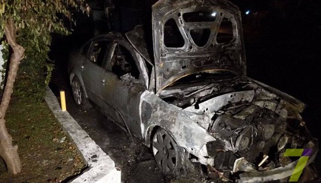В Одесі згорів автомобіль керівника податкової інспекції