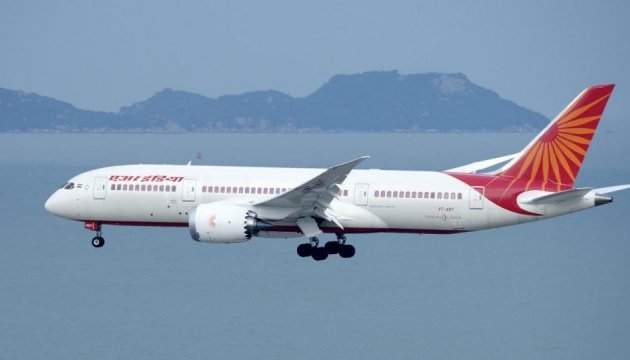 Індійська авіакомпанія виконала найтриваліший переліт в історії