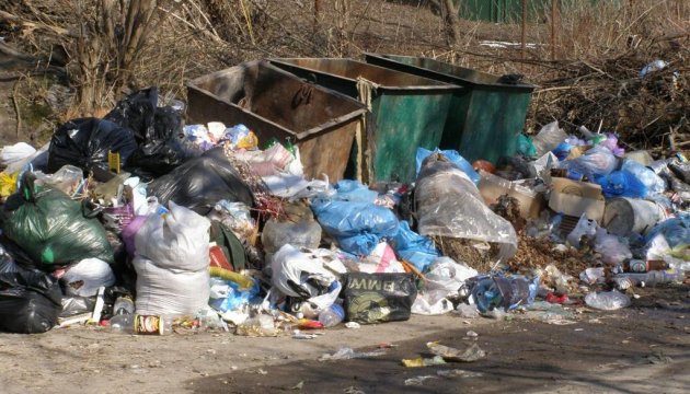 У Яворові вже зібрали понад тисячу підписів проти львівського сміття