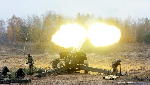 Donbass : 7 attaques ciblées, notamment au moyen de mortiers interdits