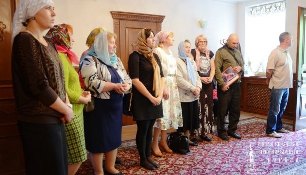 Матері та дружини українських полонених в АТО молять Церкву про допомогу