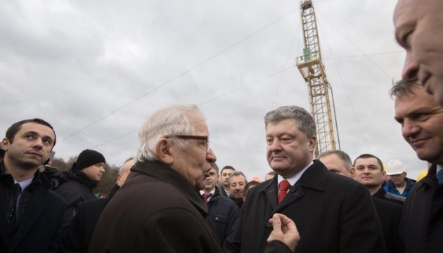 总统波罗申科：克洛德尼茨气田每日将提供10万立方天然气