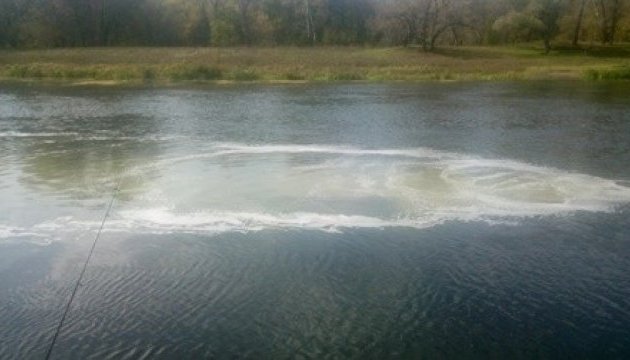 На Луганщині завод зливав у річку тонни хімічних відходів