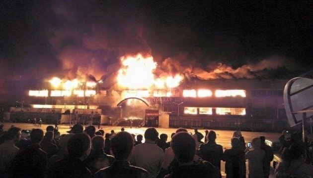 В Алмати на пожежі у бізнес-центрі загинули шестеро людей
