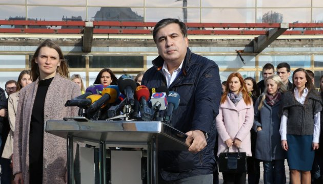 Saakashvili presenta su renuncia 