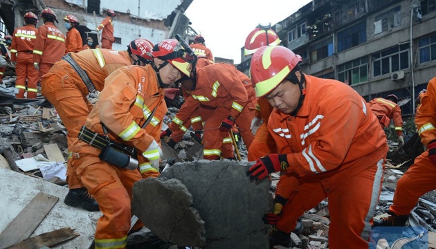 У Китаї під час свята обвалився ресторан, загинули 29 осіб